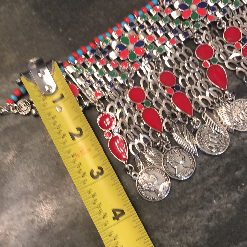 Eye Candy Choker Necklace - Picture 8 of 9